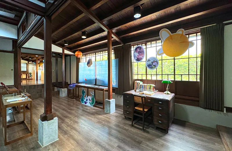 翱翔科幻宇宙的旅者 - 作家黃海特展